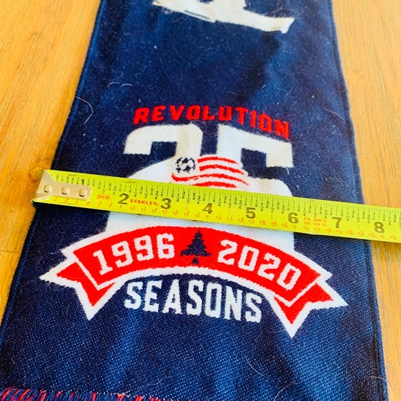 Revolution soccer knit Graphic Scarf - Picture 7 of 8